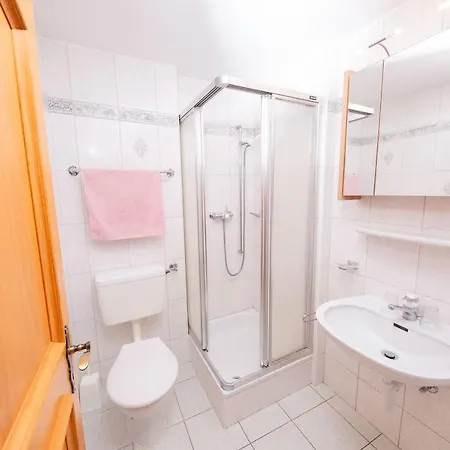 Haus Alfa * Saas-Fee
